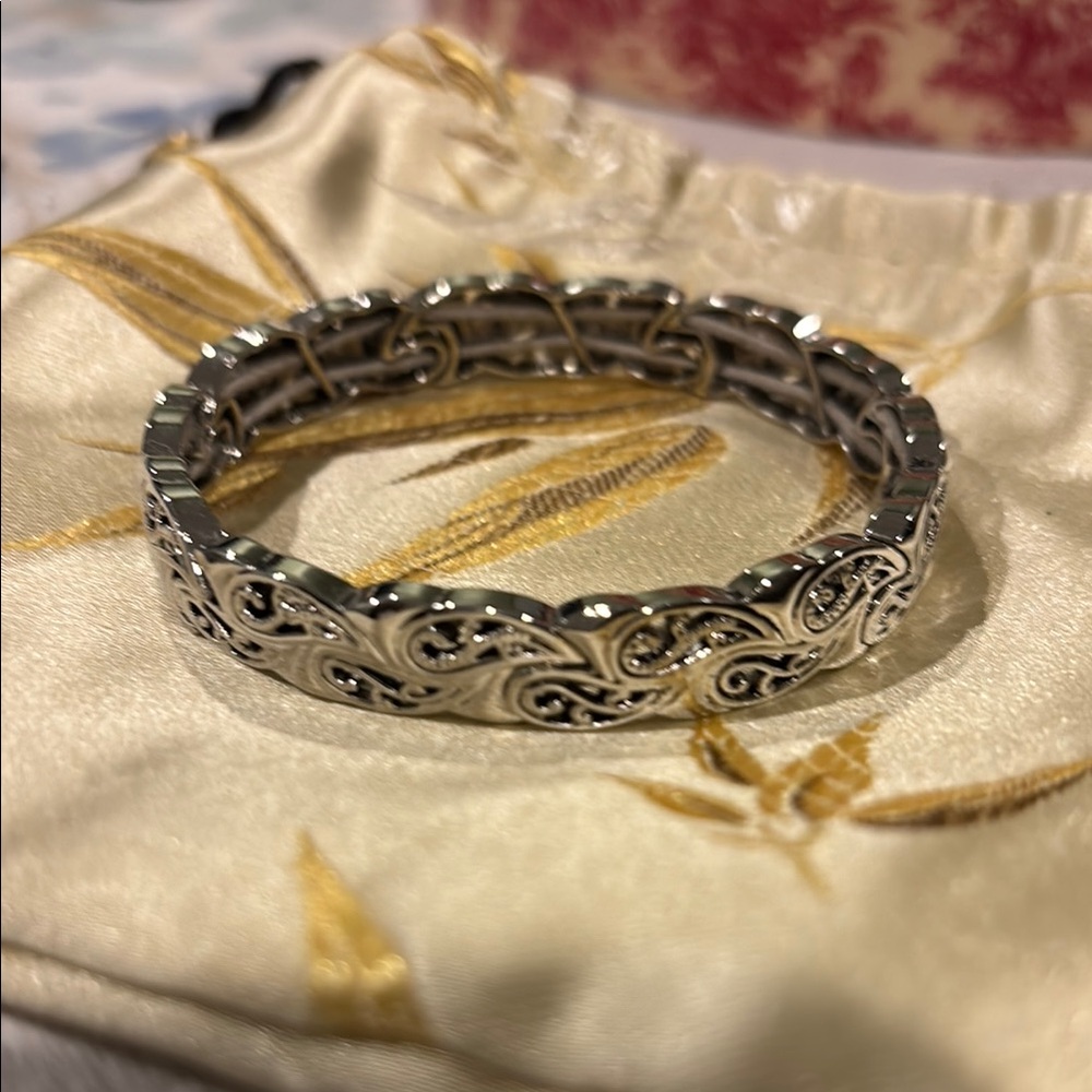 Ornate Silver Filigree Bracelet with Vintage Charm